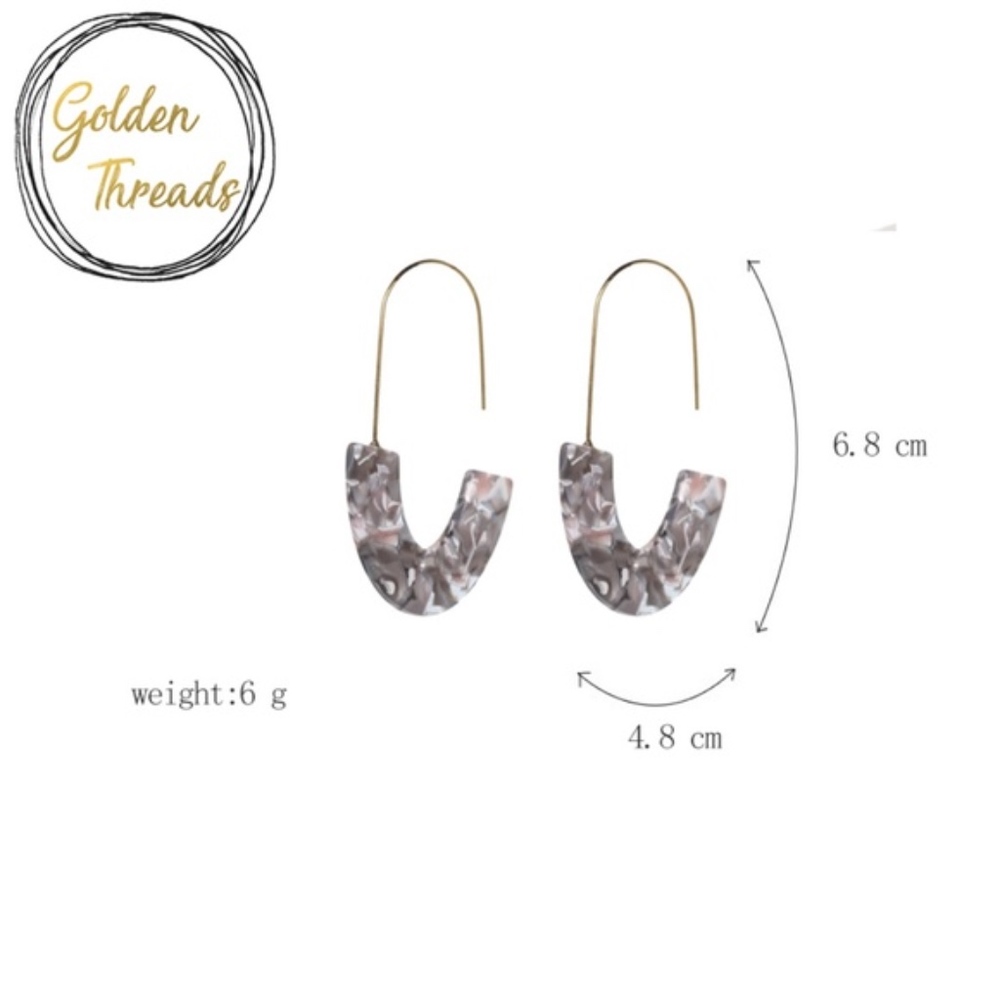 Gray Resin Acrylic Drop Earrings - Picture 2 of 2